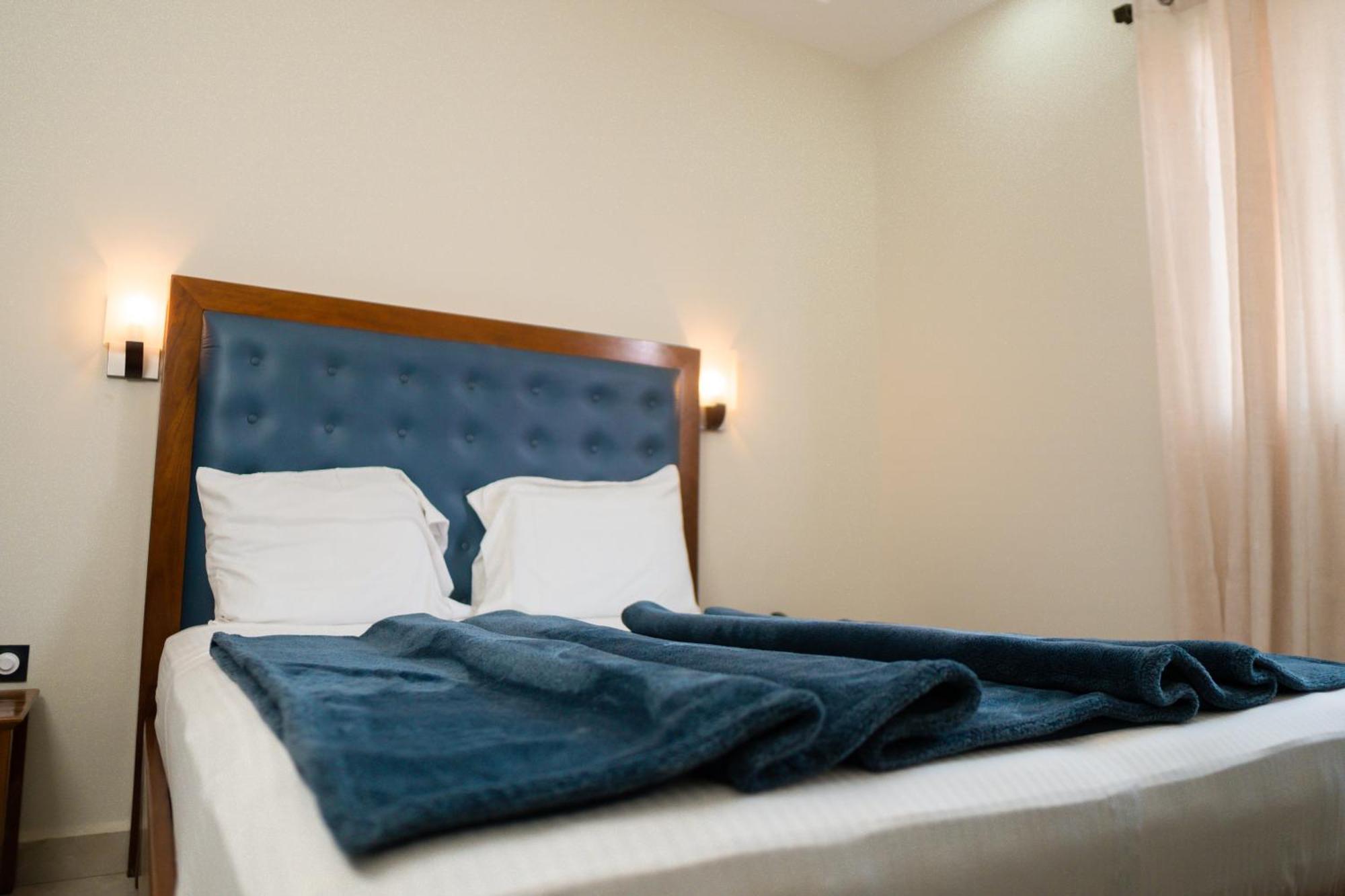 Cincinnati Hotel Yaounde Ngoại thất bức ảnh
