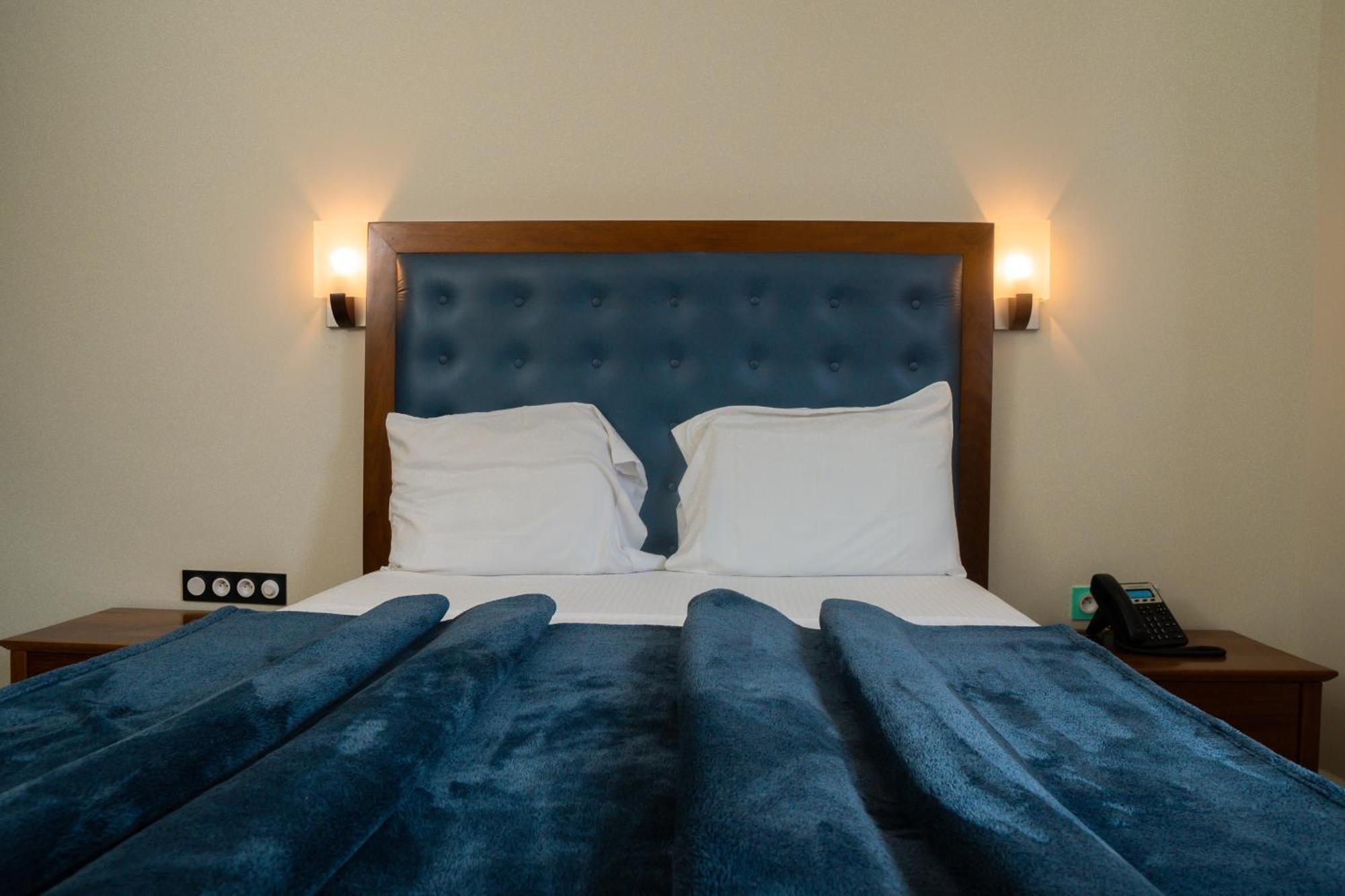 Cincinnati Hotel Yaounde Ngoại thất bức ảnh