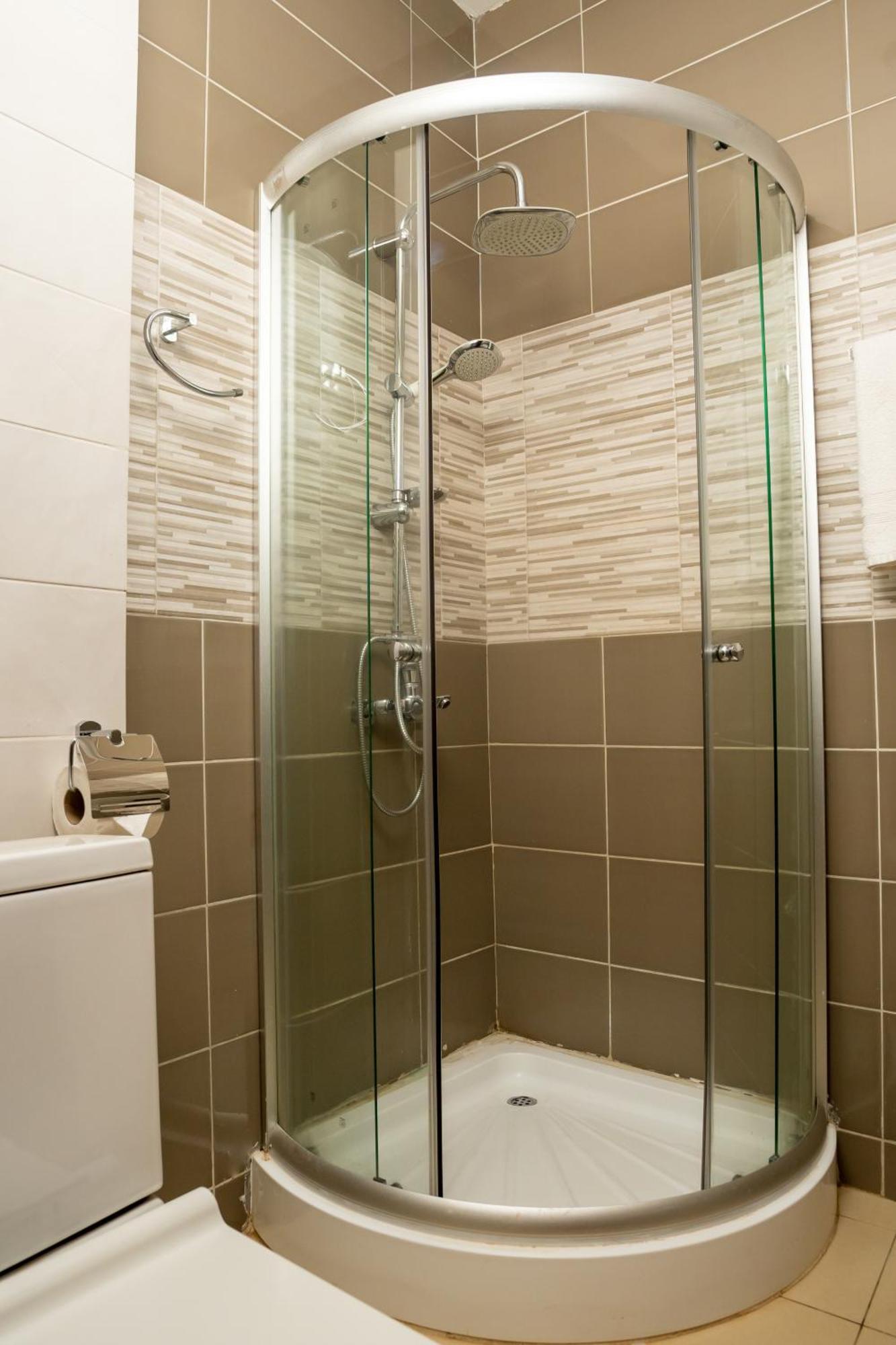 Cincinnati Hotel Yaounde Ngoại thất bức ảnh