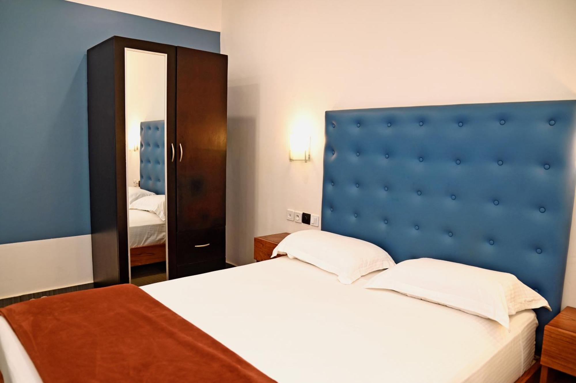 Cincinnati Hotel Yaounde Ngoại thất bức ảnh