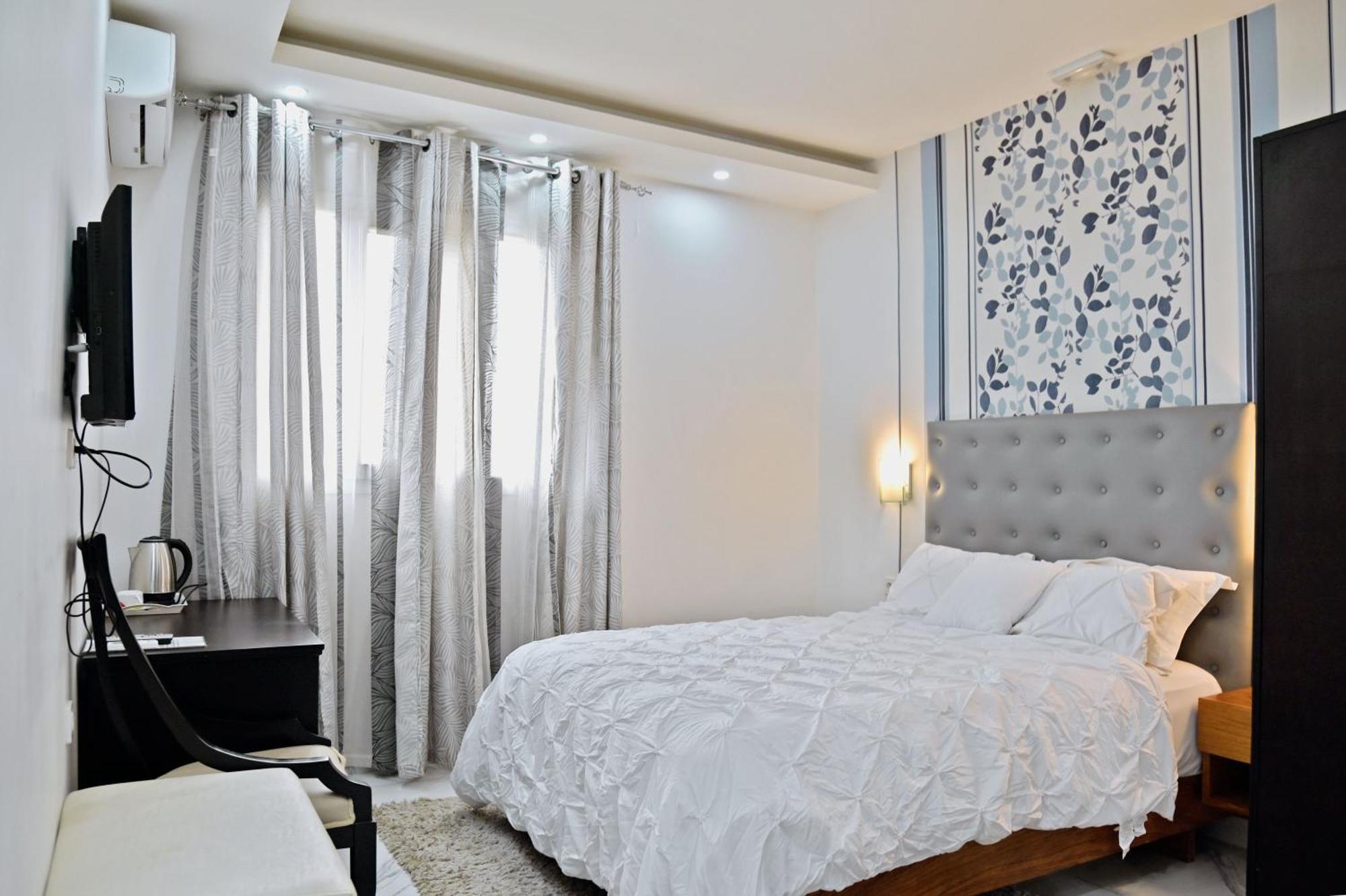Cincinnati Hotel Yaounde Ngoại thất bức ảnh